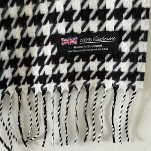 The Scotch House 100% Cashmere Scarf Plaid Tartan Houndstooth Black White